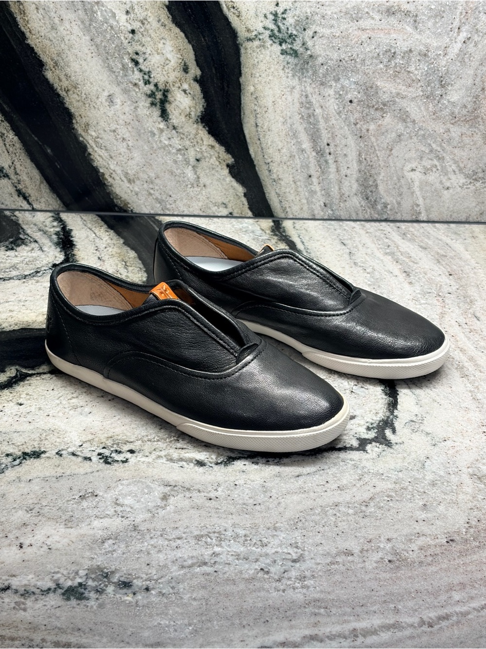 Frye Women’s 7.5 Black Leather Slip-On Sneakers Loafers White Sole